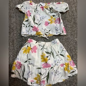 2T old navy baby girl matching set shirt and skirt floral